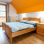 Rooms&apartments Pazlar Appartamento