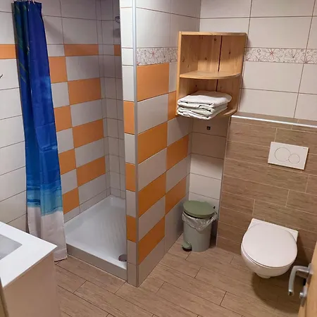 Rooms&apartments Pazlar Apartment