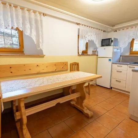 Rooms&apartments Pazlarjerman *