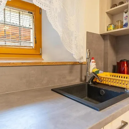 Rooms&apartments Pazlar דירה