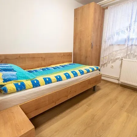 Rooms&apartments Pazlar Apartment *