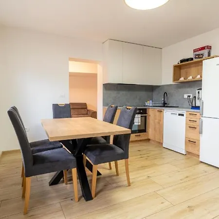 Rooms&apartments Pazlar Блед