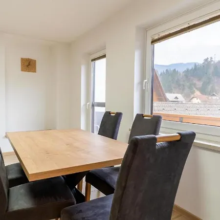 Rooms&apartments Pazlar Apartment Bled