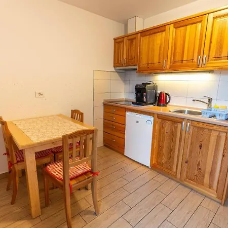 Apartment Rooms&apartments Pazlar *