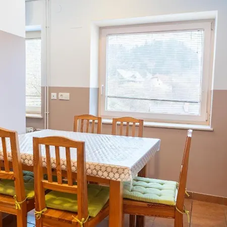 Rooms&apartments Pazlar Apartment Bled