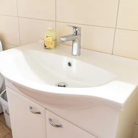 Rooms&apartments Pazlarjerman 公寓 布莱德