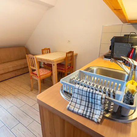 Rooms&apartments Pazlarjerman 公寓 布莱德