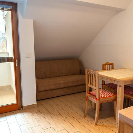 Rooms&apartments Pazlarjerman 公寓 布莱德