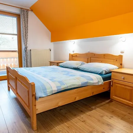 Rooms&apartments Pazlarjerman 公寓 *