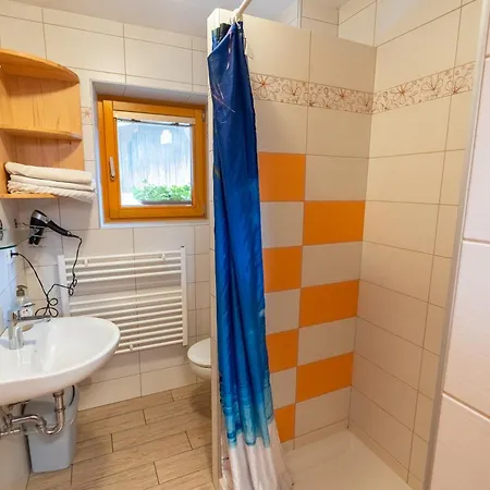 公寓 Rooms&apartments Pazlarjerman 布莱德