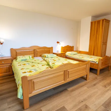 Rooms&apartments Pazlarjerman