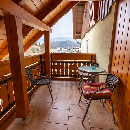 公寓 Rooms&apartments Pazlarjerman 布莱德