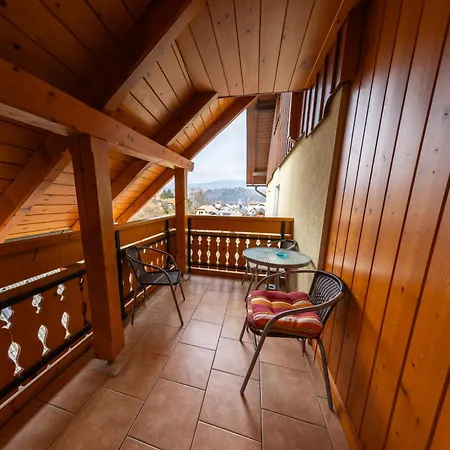 Rooms&apartments Pazlarjerman 公寓 布莱德