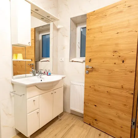 Rooms&apartments Pazlarjerman *