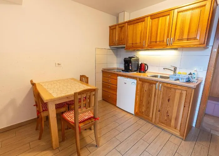 아파트 Rooms&apartments Pazlar *